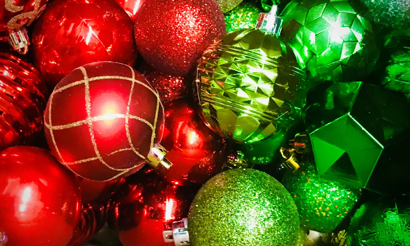 How Did Red & Green Become The Official Colors of Christmas?
