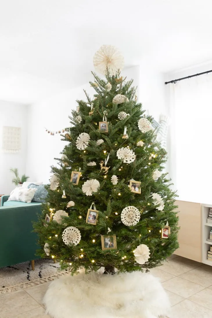 How to Decorate a Christmas Tree with Thrift Store Finds (and Still Look  Good) | Apartment Therapy