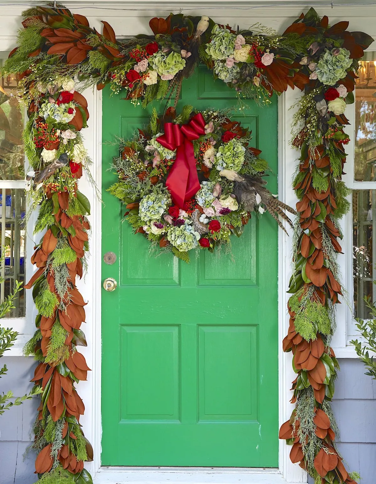 How to Decorate A Woodland Christmas Wreath - Flower Magazine