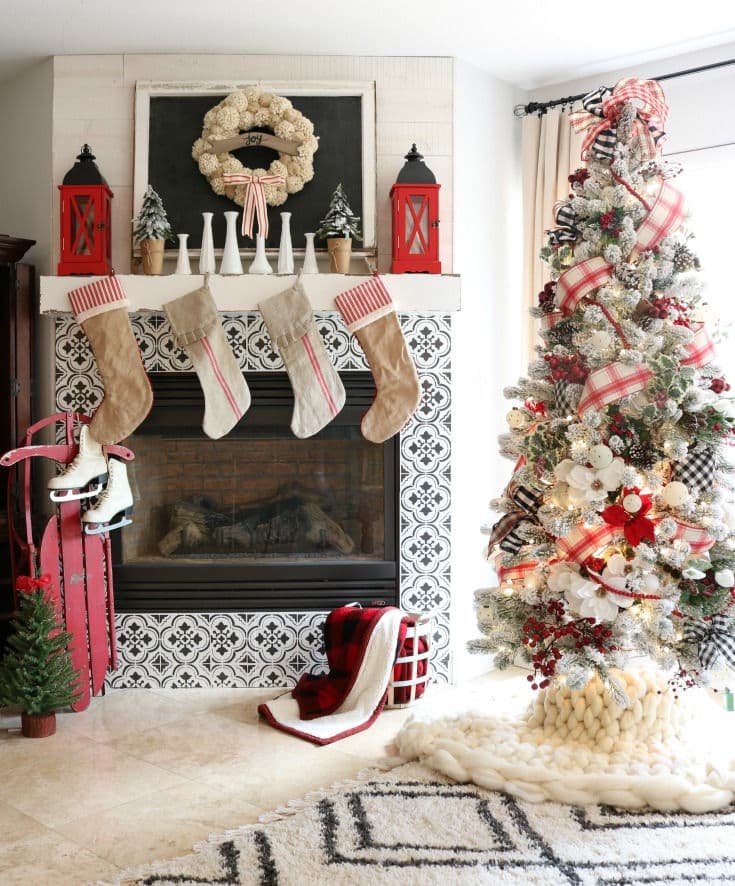 How to Easily Design the Most Admired Christmas Tree with Ribbon Right Now