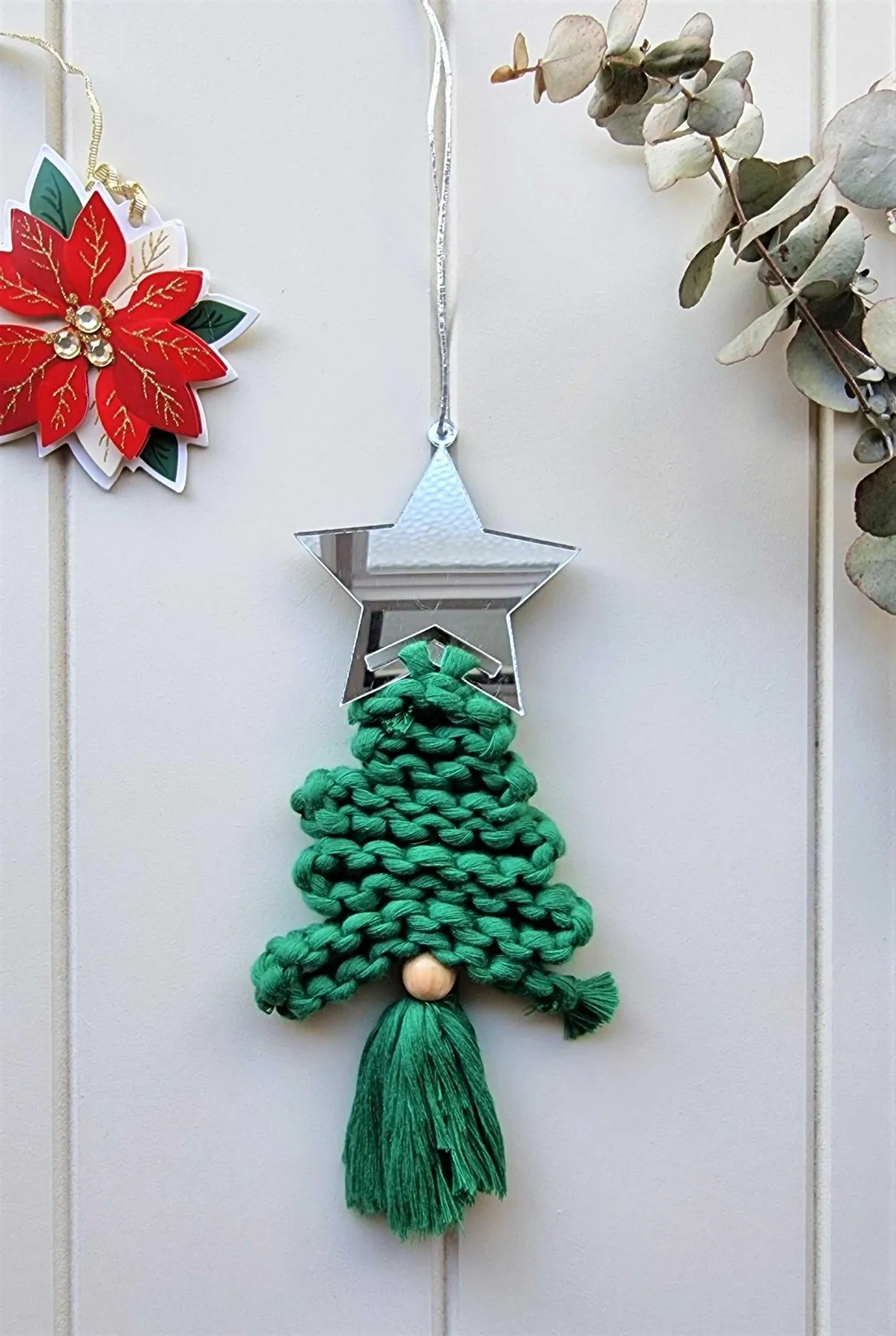How to Make Beginner-Friendly DIY Macrame Christmas Ornaments – Stardust  Melbourne