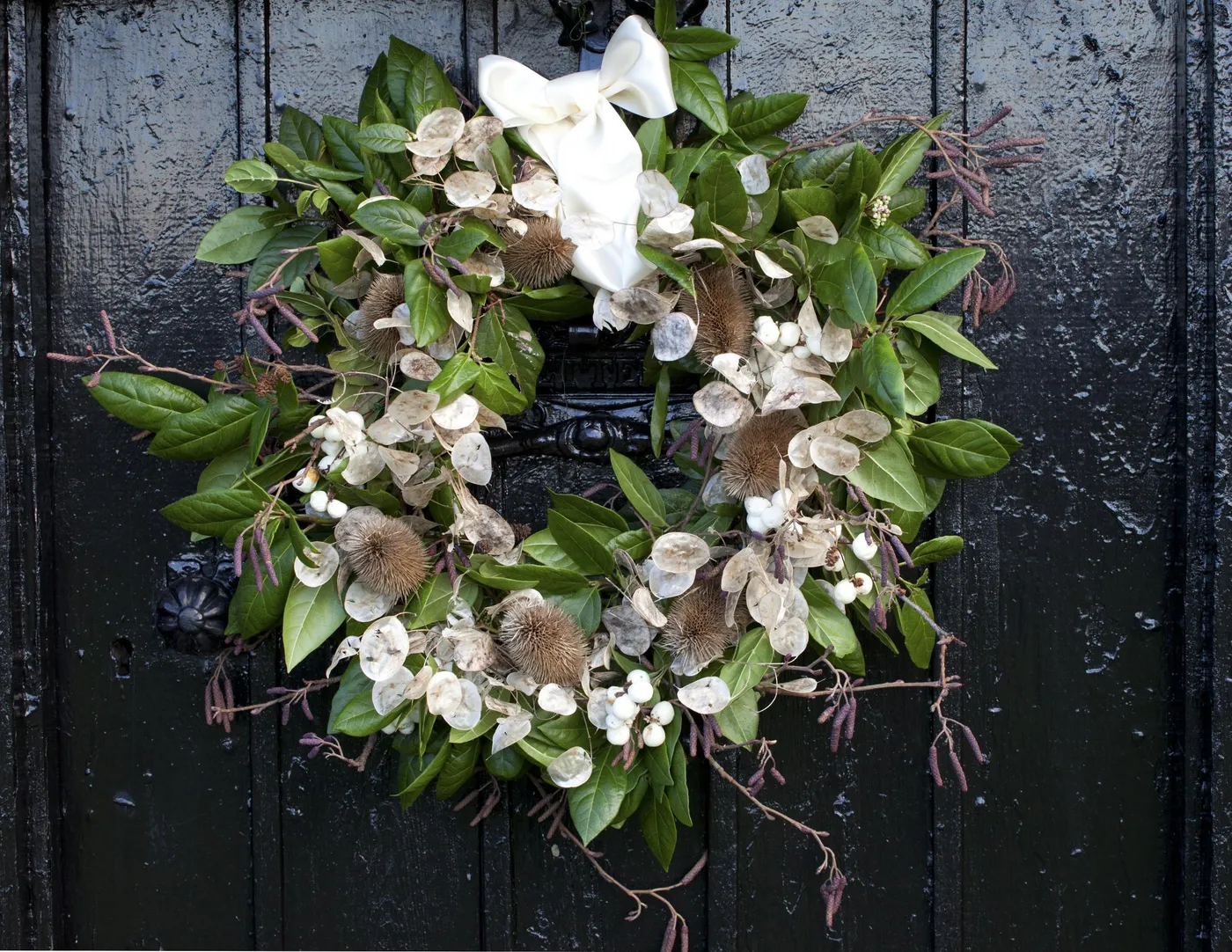 How to make Christmas wreaths with material from the garden | Great British Life