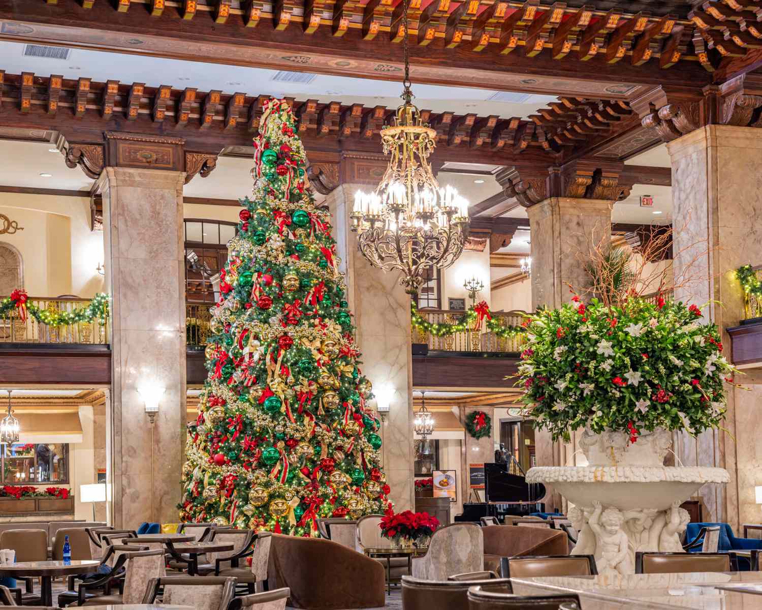 How To Spend Christmas At The Peabody Hotel In Memphis