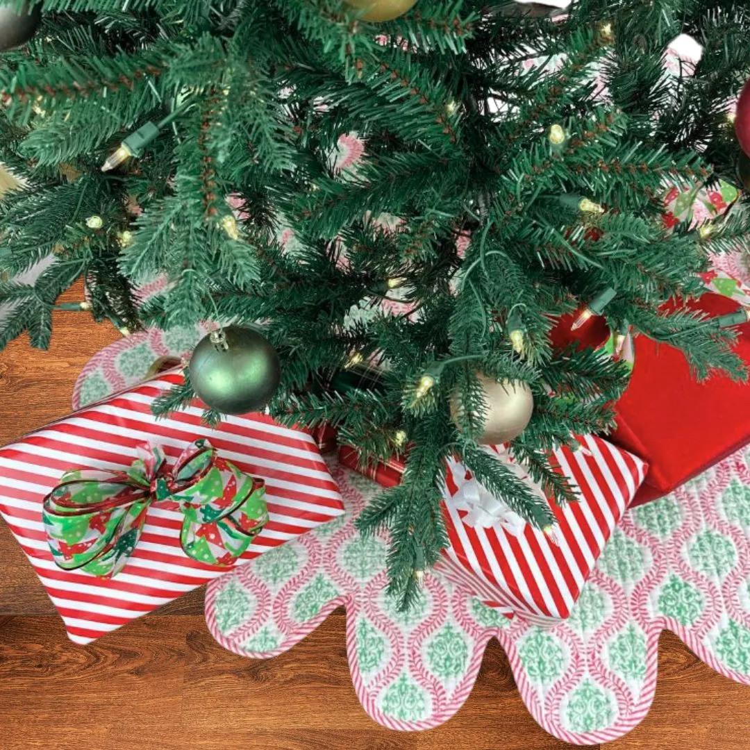 Jingle Bells - Quilted Christmas Tree Skirt 48-inches Round