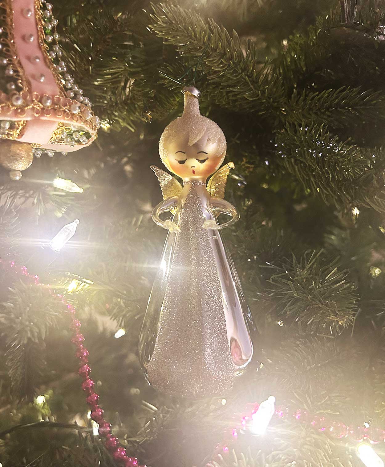 Kitsch Christmas Decorations Archives - THE VINTAGE TREE