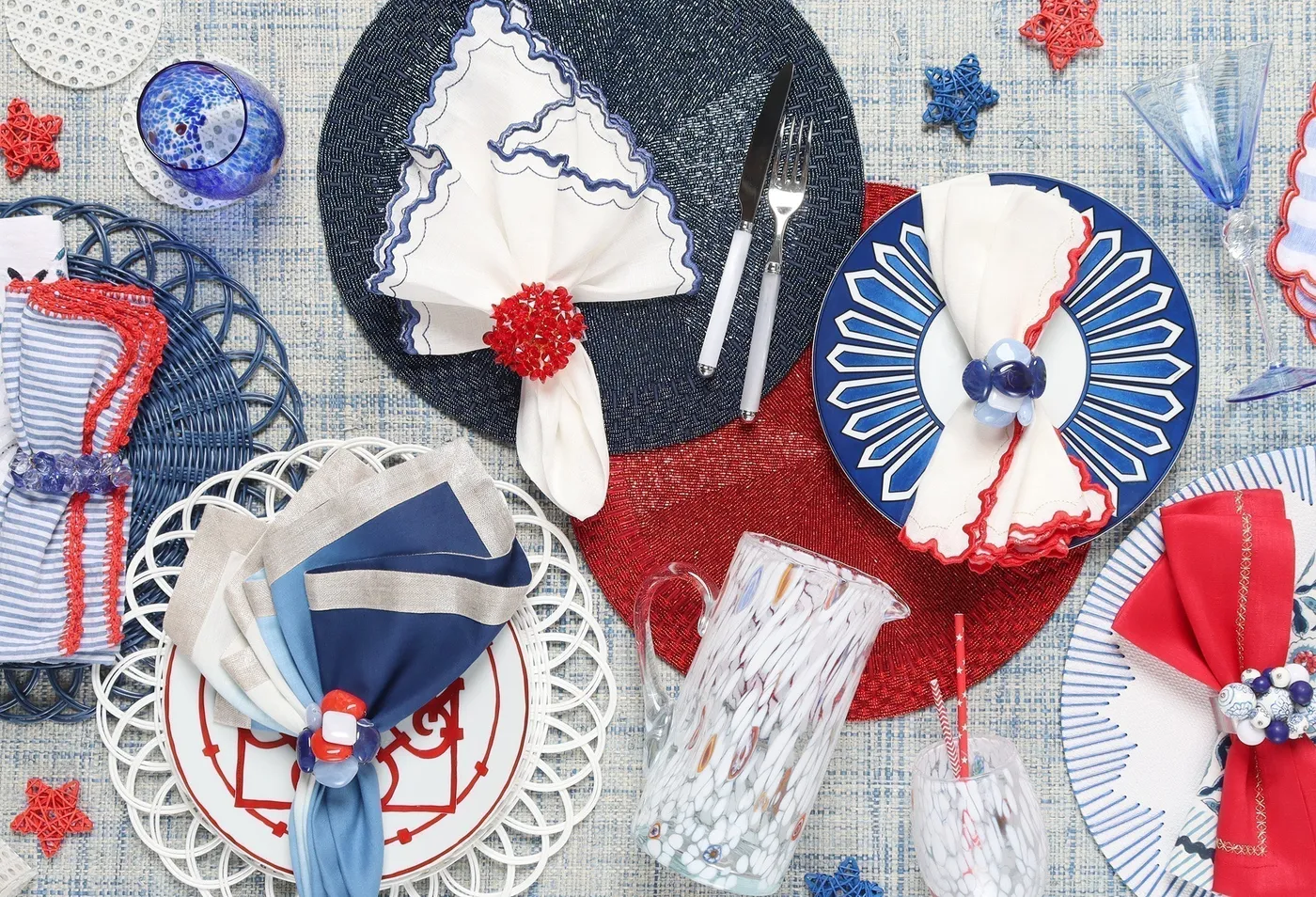 Labor Day Decorations: 4 Chic Party Table Ideas