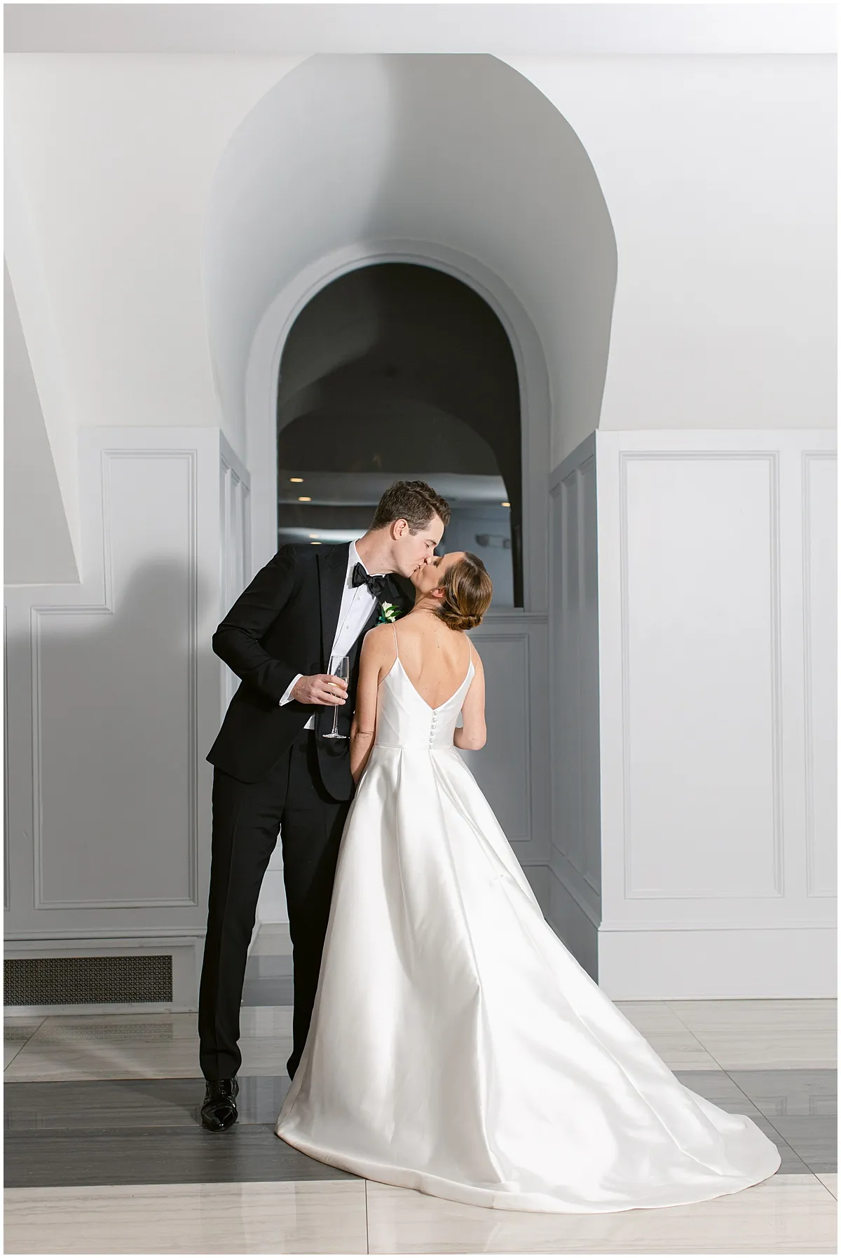 Lauren & Cole | NYE Hudson House Wedding | East Coast Wedding Photographer  | Lauren Kearns Photography | Blog