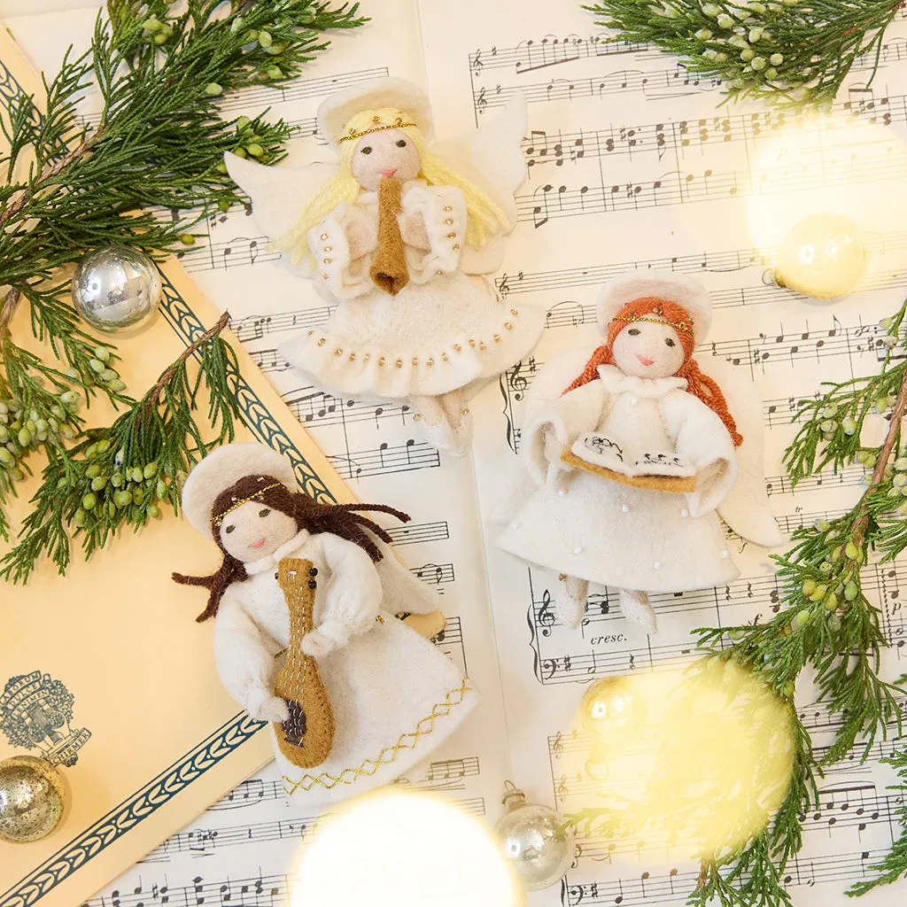 Little Angel Singing Noël Ornament