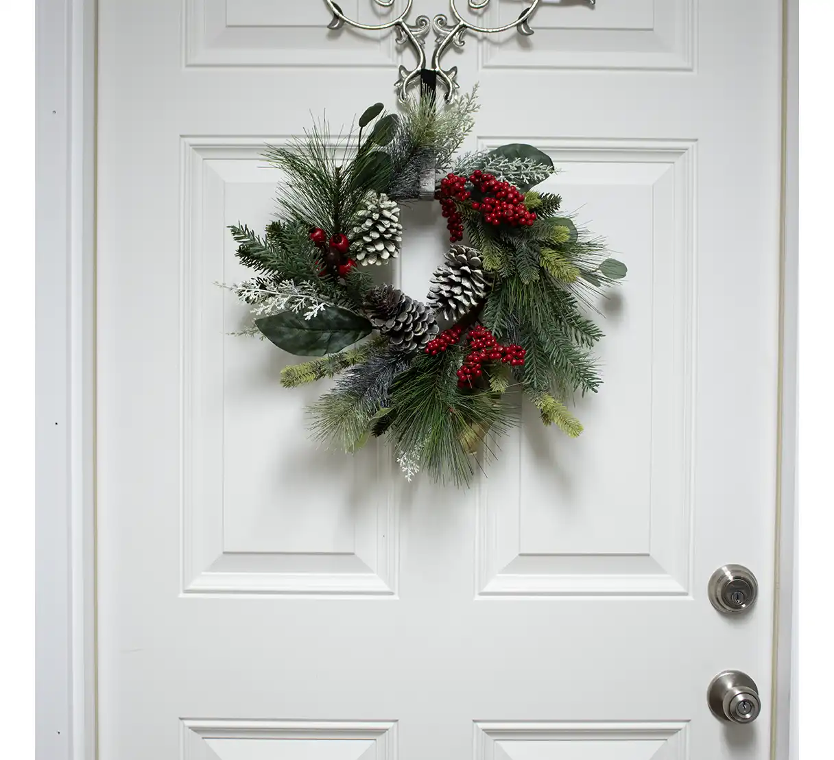 Luxe Leaf Wreath | Linda's Flowers