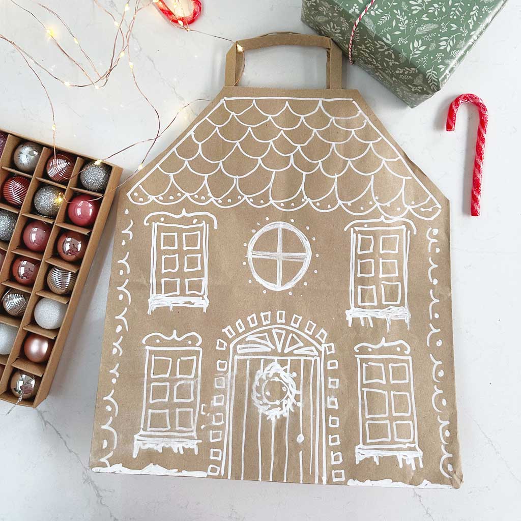 Make an Easy DIY Gingerbread House Christmas Gift Bag