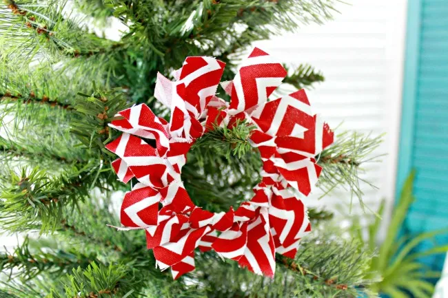 Mason Jar Ring Fabric Christmas Ornament - Day 3 of 12 Days of Christmas Ornaments - Mom 4 Real