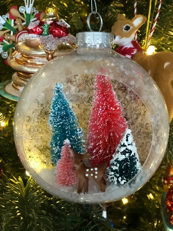 Me and My Pink Mixer: DIY Snow Globe Christmas Ornament