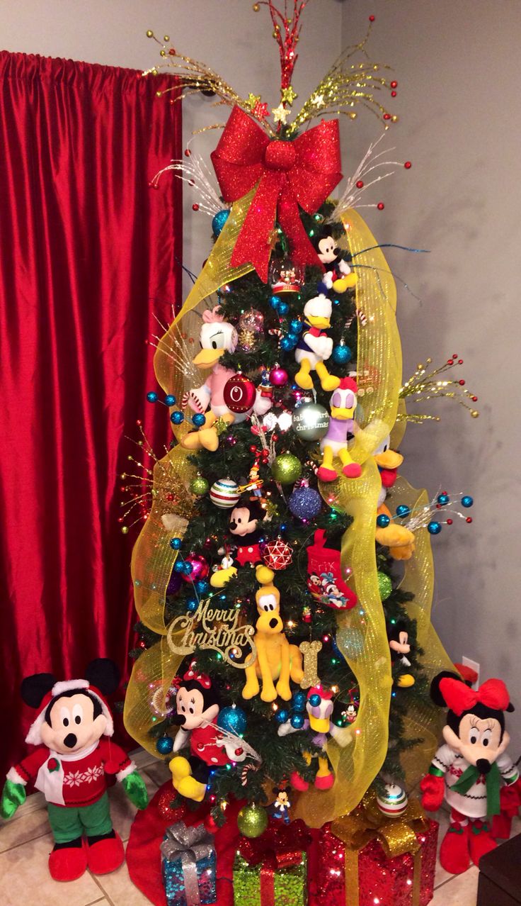 Mickey Mouse Christmas Tree | Christmas Time
