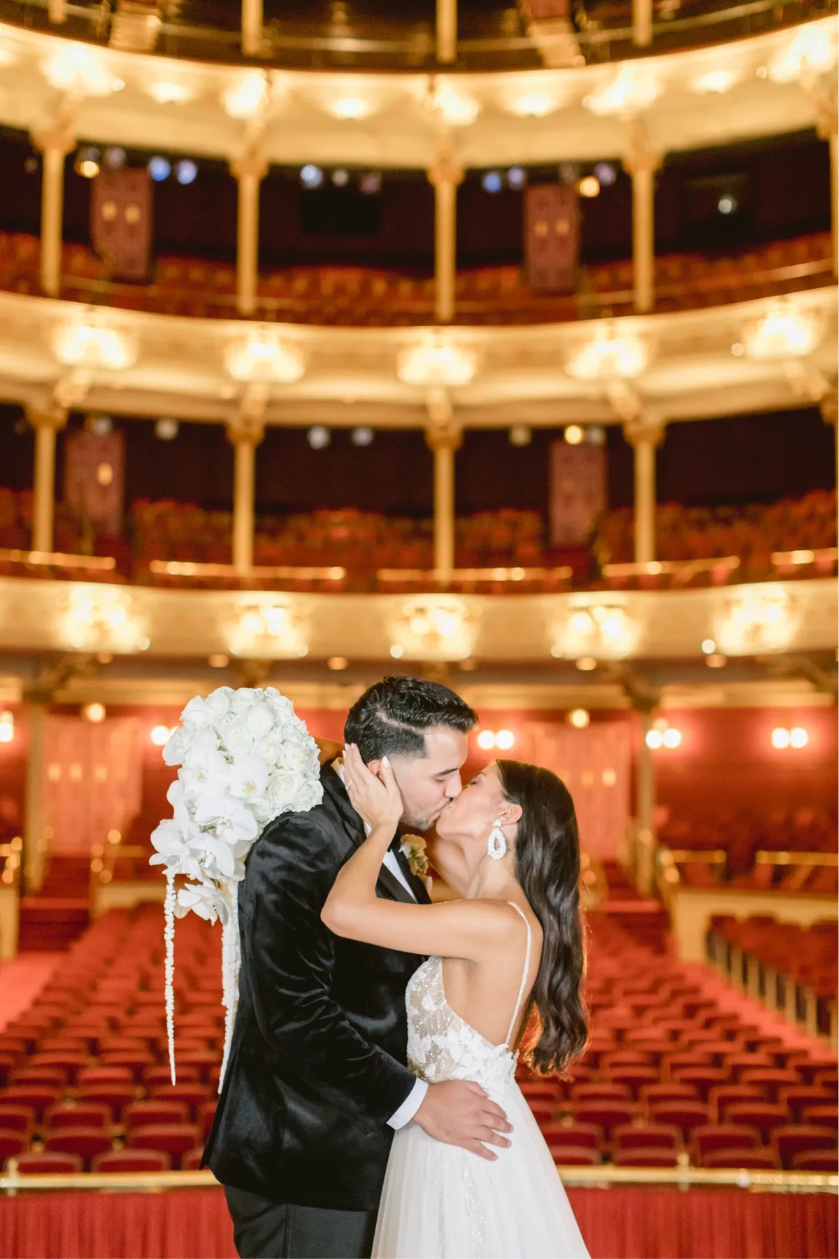 Milanee & Amine | Stylish NYE Wedding at The Academy of Music | Emily Wren  Photography - emilywren.com