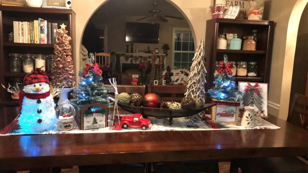 Mini Christmas Tree Stand - My Eclectic Treasures
