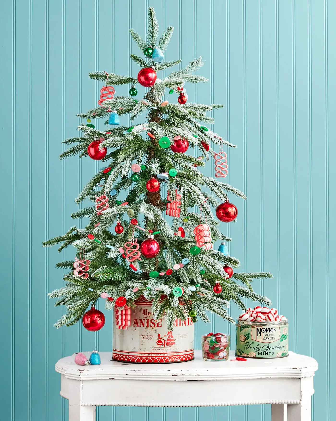 Mini Christmas Tree with Lights – The Old Store at Grassy Creek Small Cute Christmas  Tree 🎄