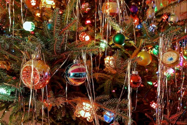 More Americans Are Opting For An Artificial Christmas Tree