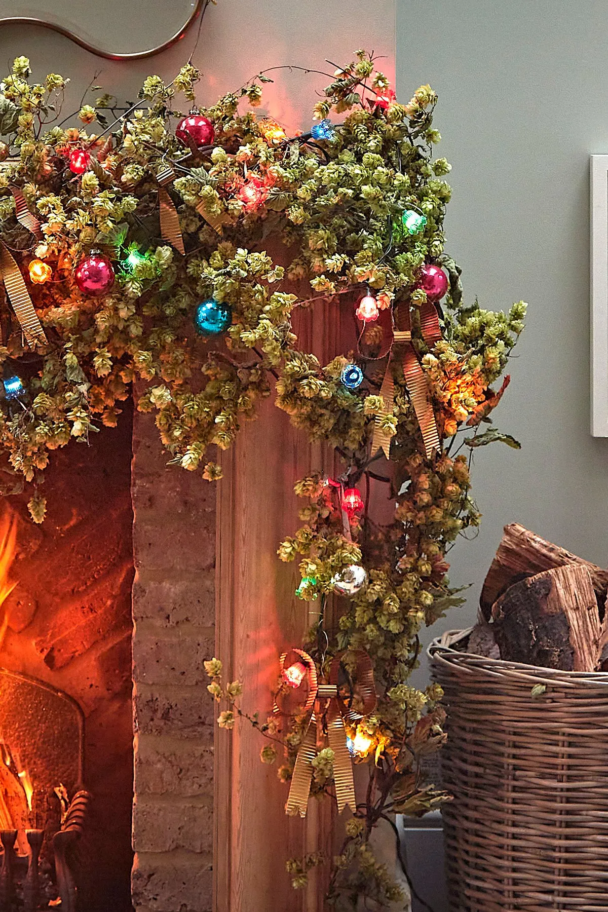 Naff '80s Christmas Decorations Are Now The Height Of Chic | British Vogue