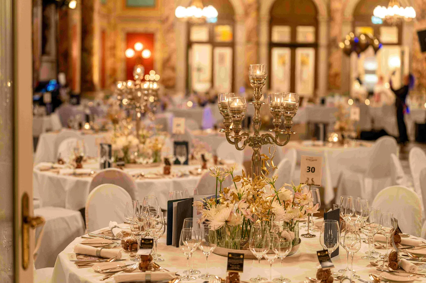 New Year's Eve gala with Schweizerhof Festival Band - Hotel Schweizerhof  Luzern