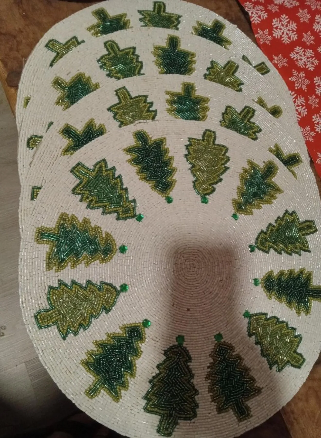 Nicole Miller Set of 4 Christmas Tree Beaded Placemat Chargers