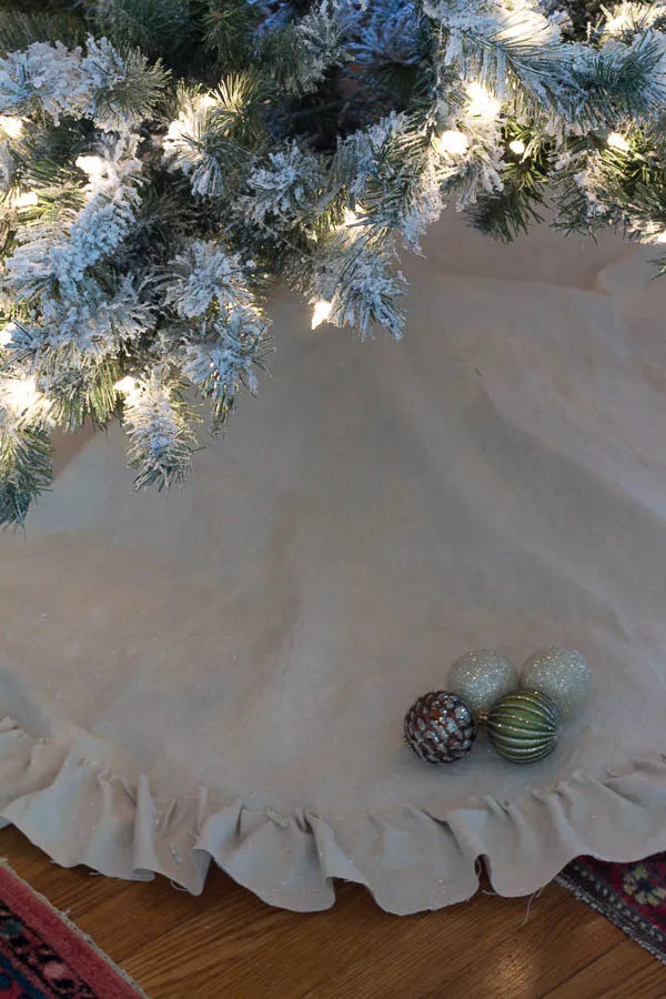 No Sew Drop Cloth Tree Skirt - Finding Silver Pennies