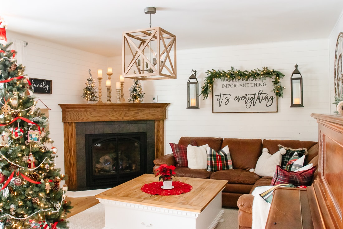 Nostalgic + Cozy Christmas Family Room - Making it in the Mountains