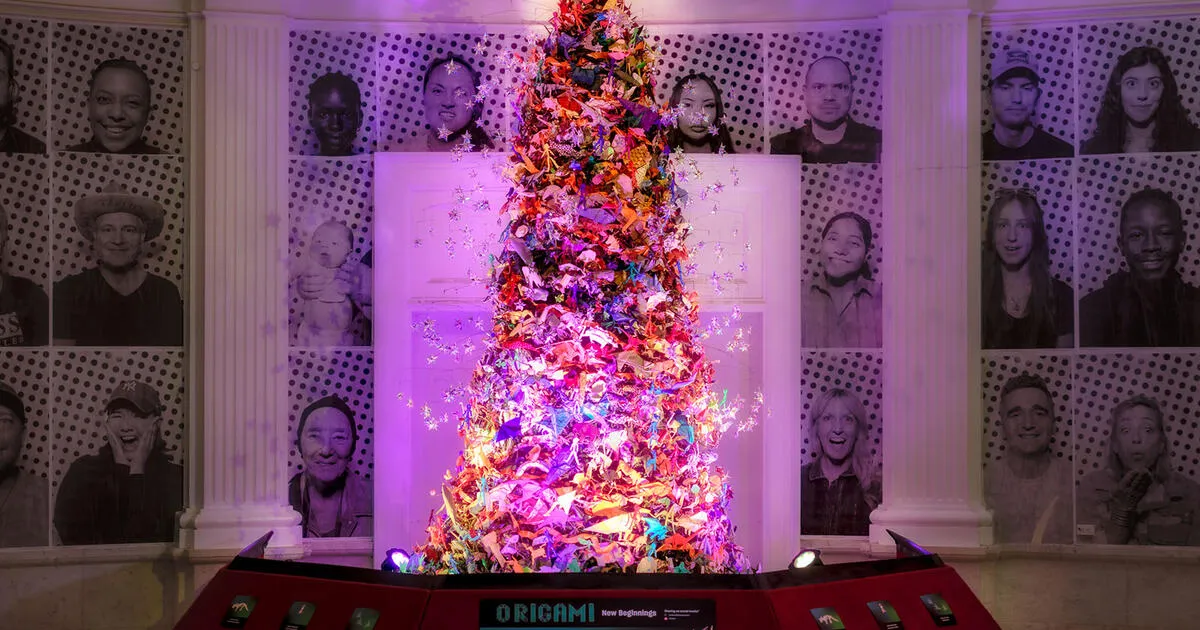 Origami Holiday Tree: A Museum Tradition | AMNH