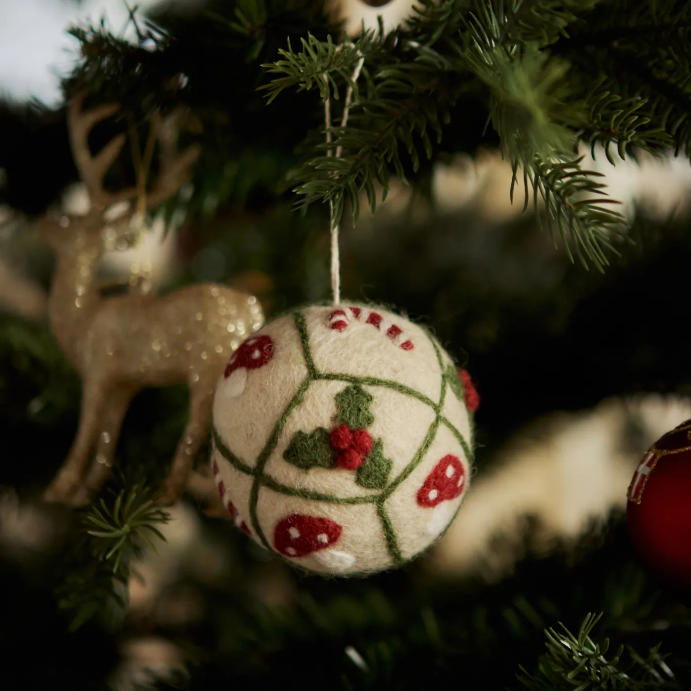 Ornement | | Bauble Grid Ornament With Mushroom | Age Ones Christmas | Shirley Bredal