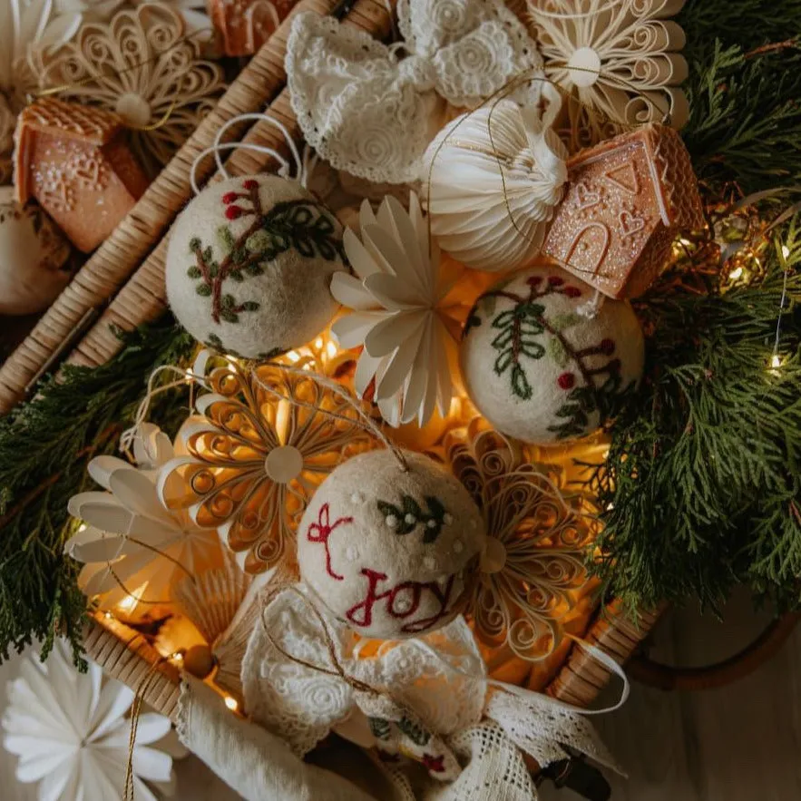Ornement | | Bauble Wreath Ornament | Age Ones Christmas | Shirley Bredal