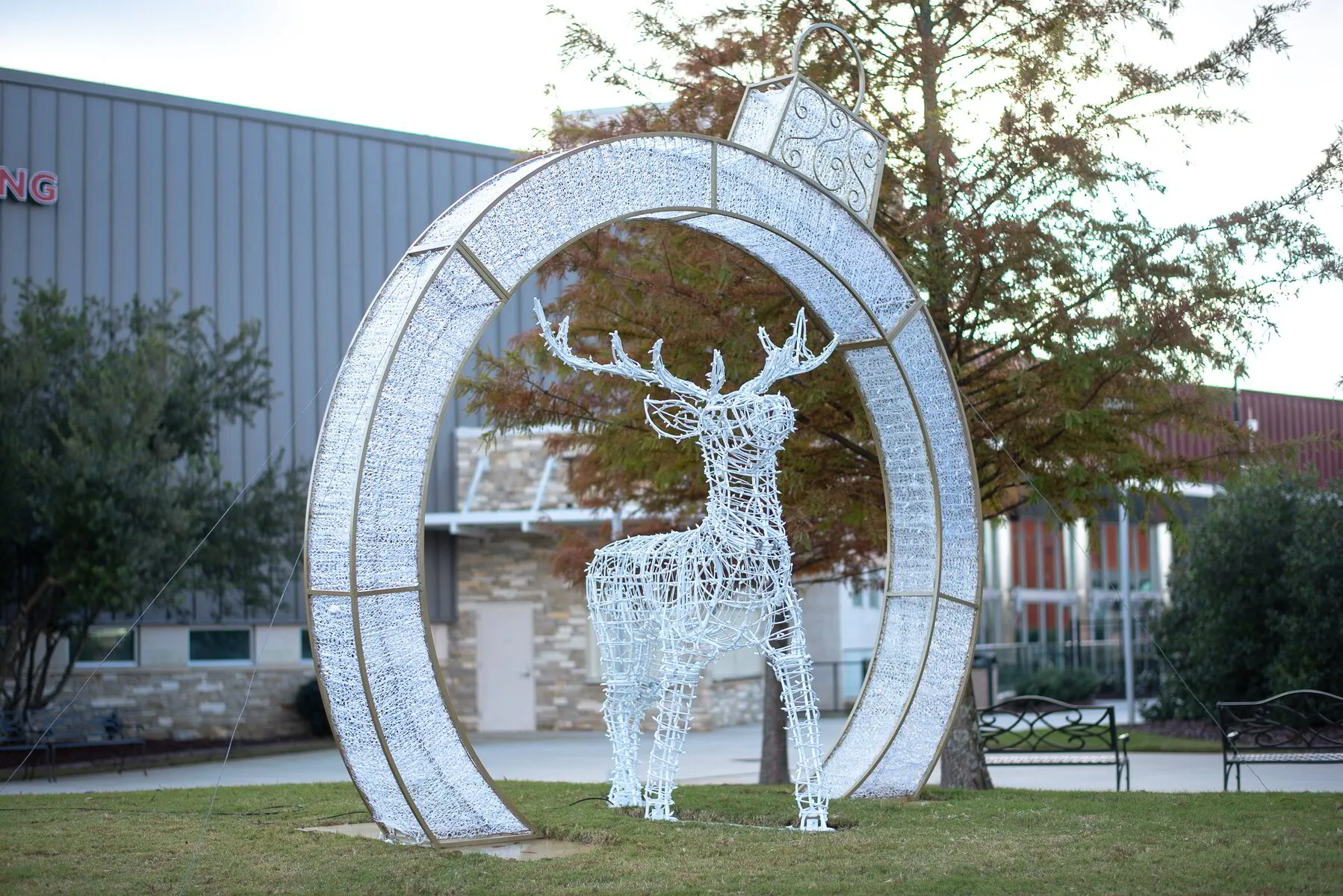 Outdoor Christmas Decorations for Businesses