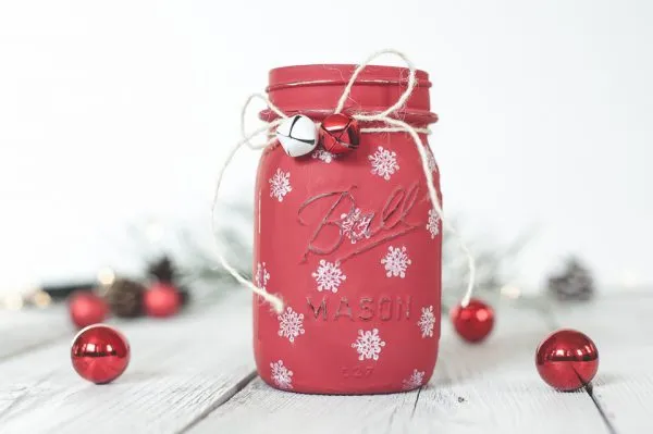 Painted Snowflake Mason Jar - Mason Jar Crafts Love