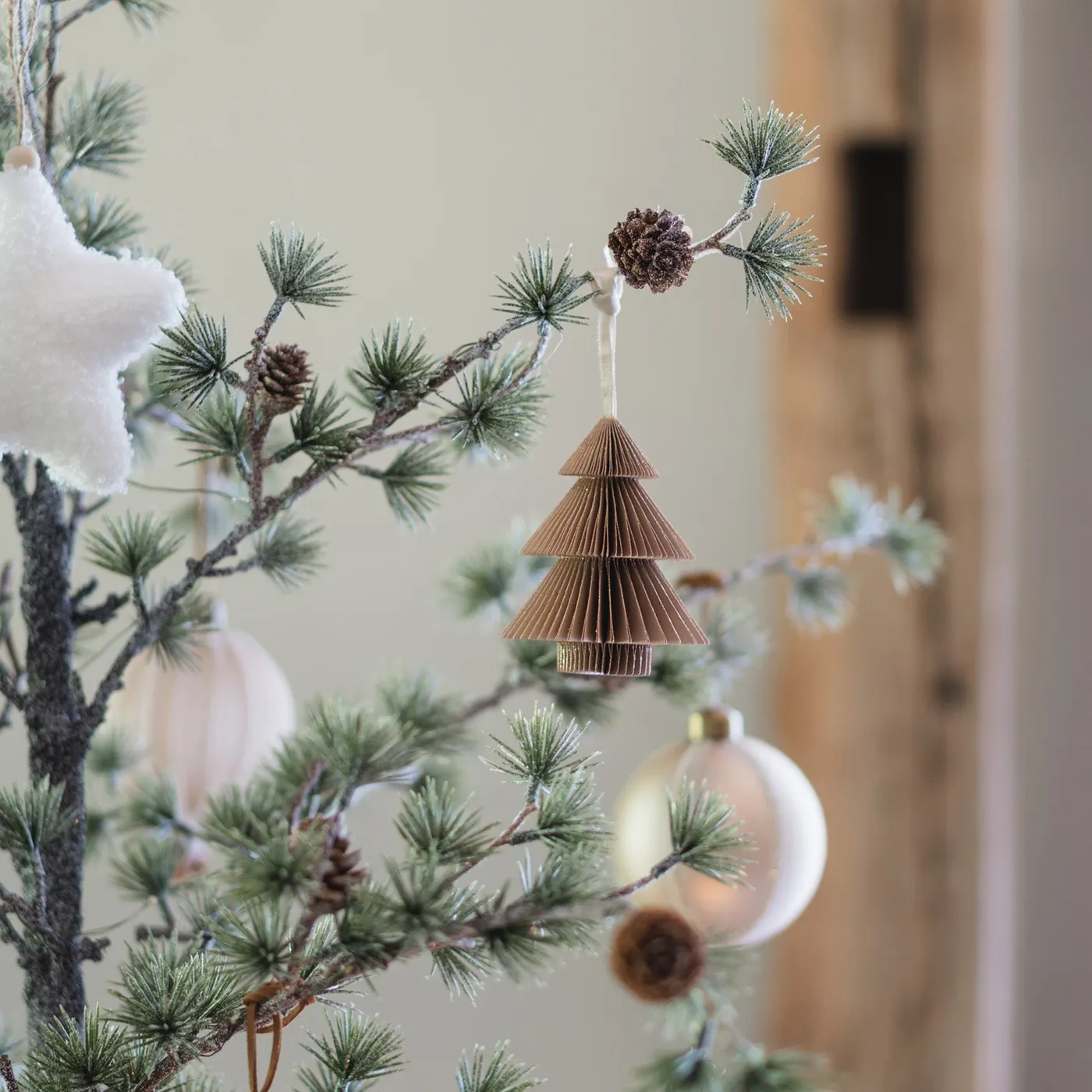 Paper Christmas Tree Ornament | Taupe 8 cm | It's All About Christmas
