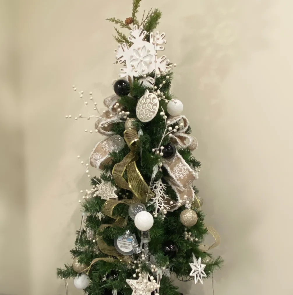 Pencil & Slim Christmas Tree Decorating Kits | Half Kits from $132 –  Door2Door Christmas