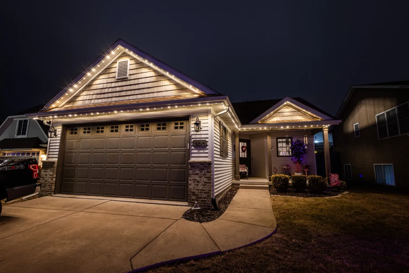 Permanent, Holiday & Landscape Lighting in Davenport, IA | QC Lights —  Permanent & Holiday Lighting in IA & IL | QC Lights
