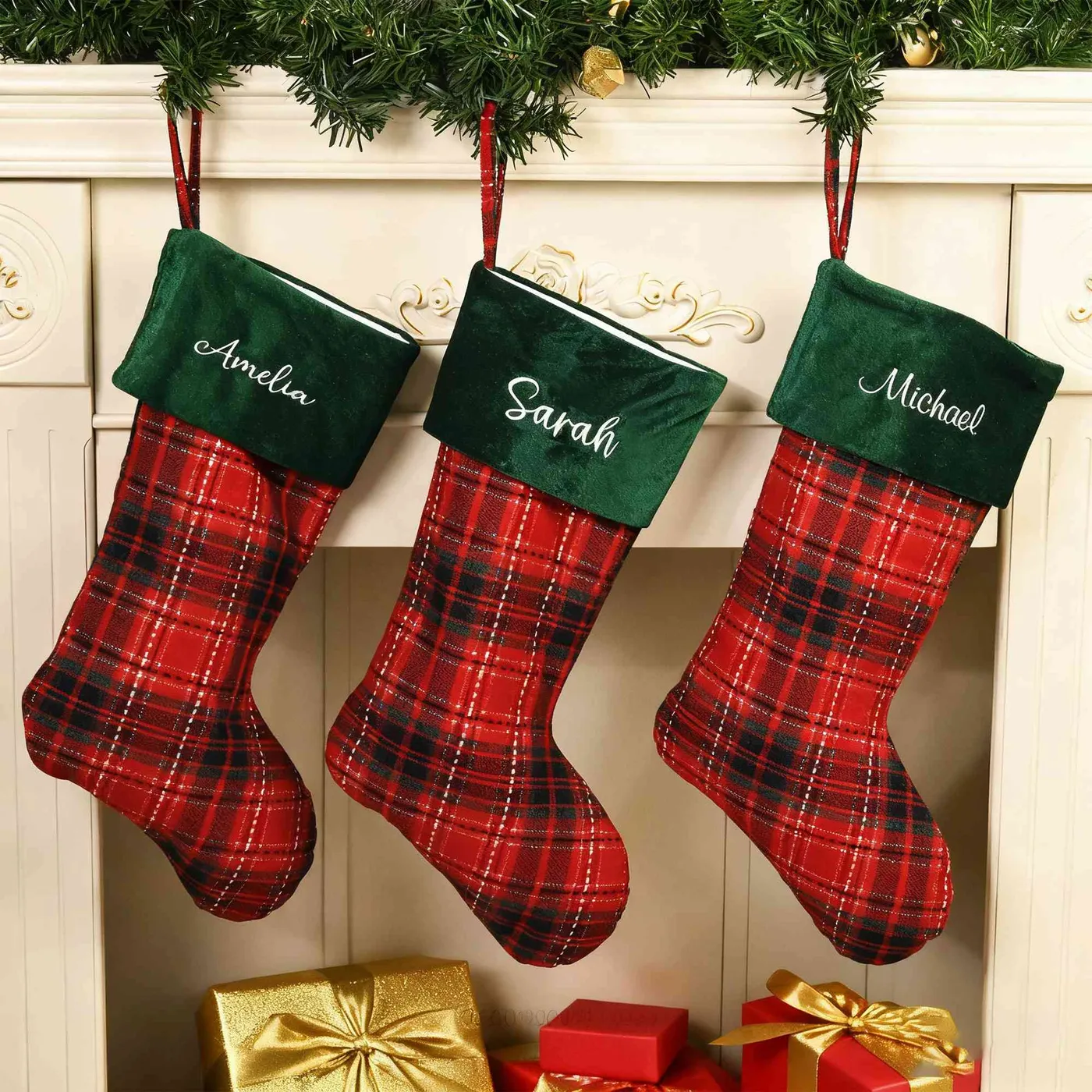 Personalized Name Embroidered Plaid Christmas Stocking, Festival Fireplace  Holiday Tree Hanging Ornament, Home Decor, Christmas Gift for Family/Kids