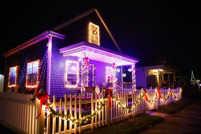PHOTOS: Christmas lights around South Bend