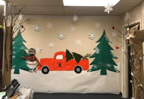 PHOTOS: Winter Wonderland At The Juvenile Court Clerk's Office - Chattanoogan.com