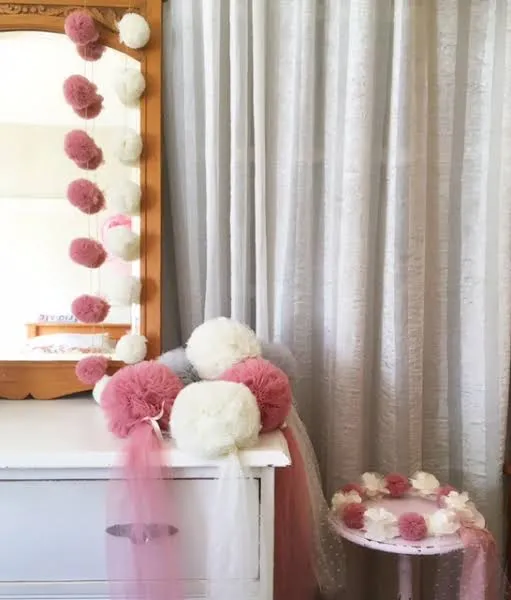 Pom Pom Garland Rose Tulle - Little French Heart