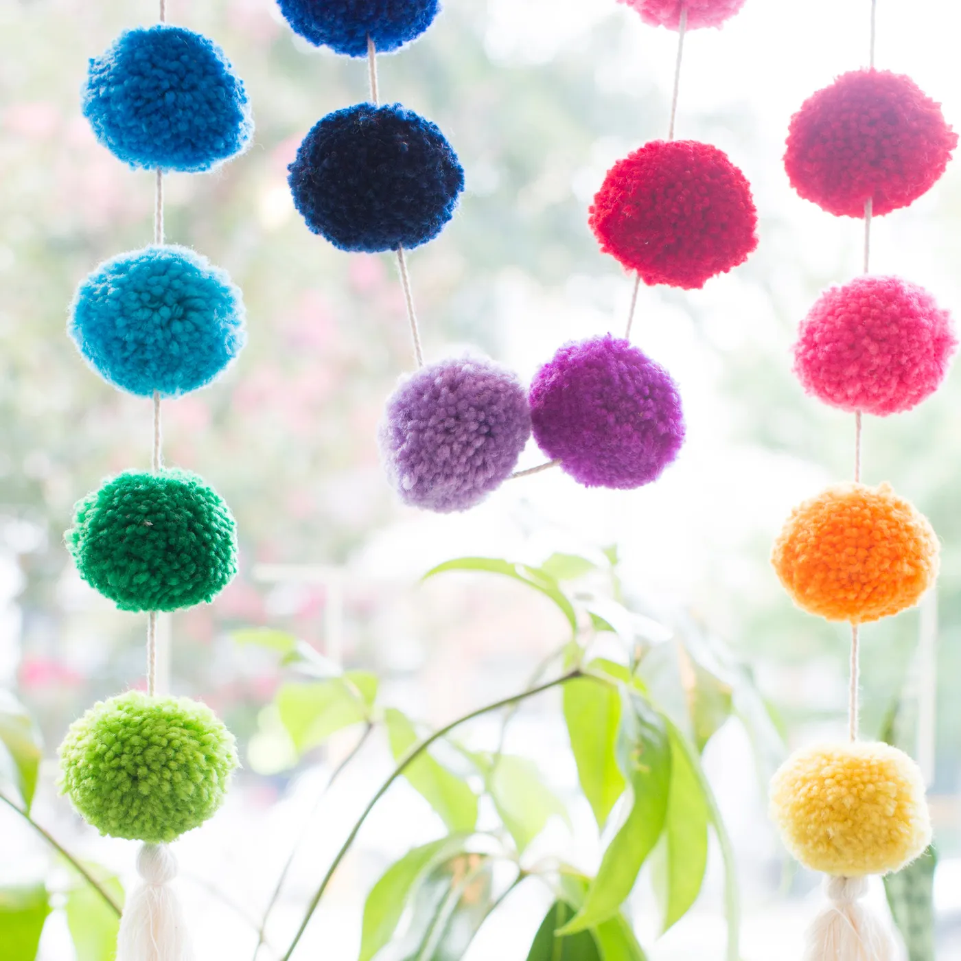 Pom Pom Garland – Salt & Sundry