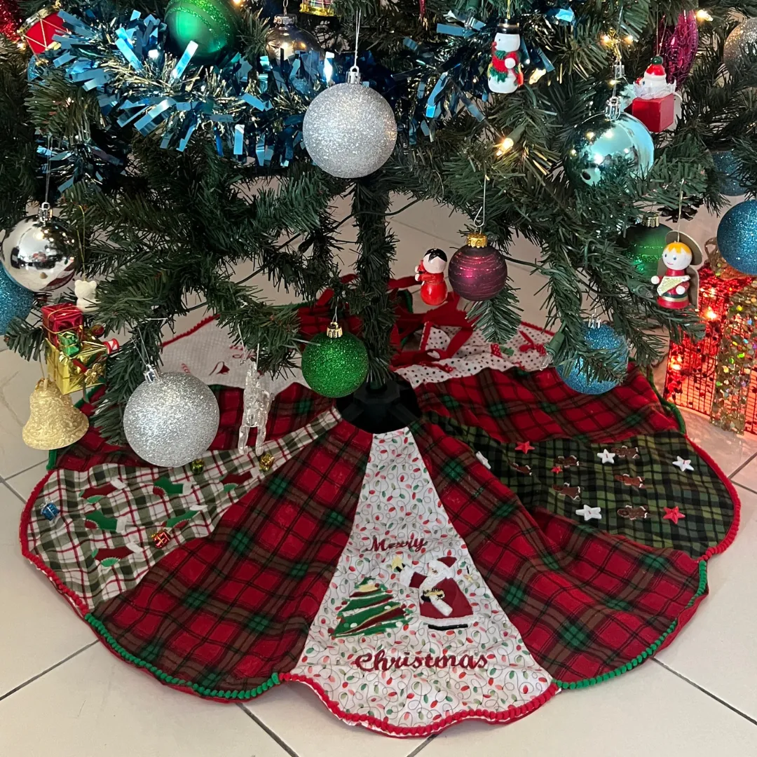 Projects :: Christmas Tree Skirt