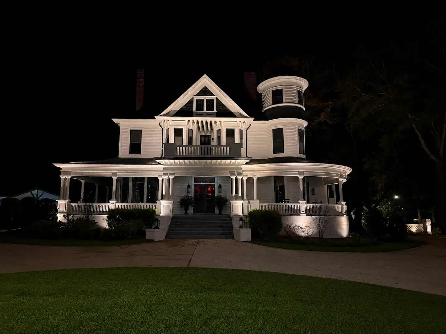 Raleigh Outdoor Lighting Gallery | Outdoor Lighting Pros
