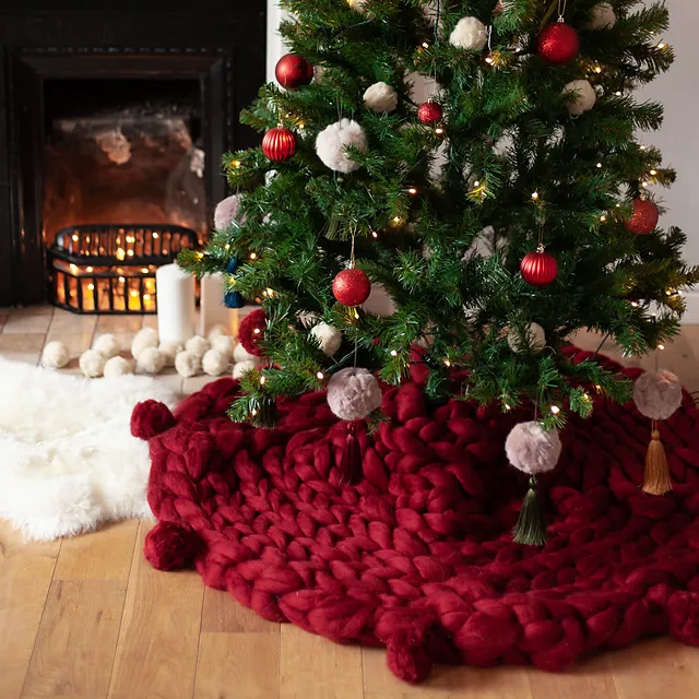Ravelry: Christmas Tree Skirt pattern by Lauren Aston Designs