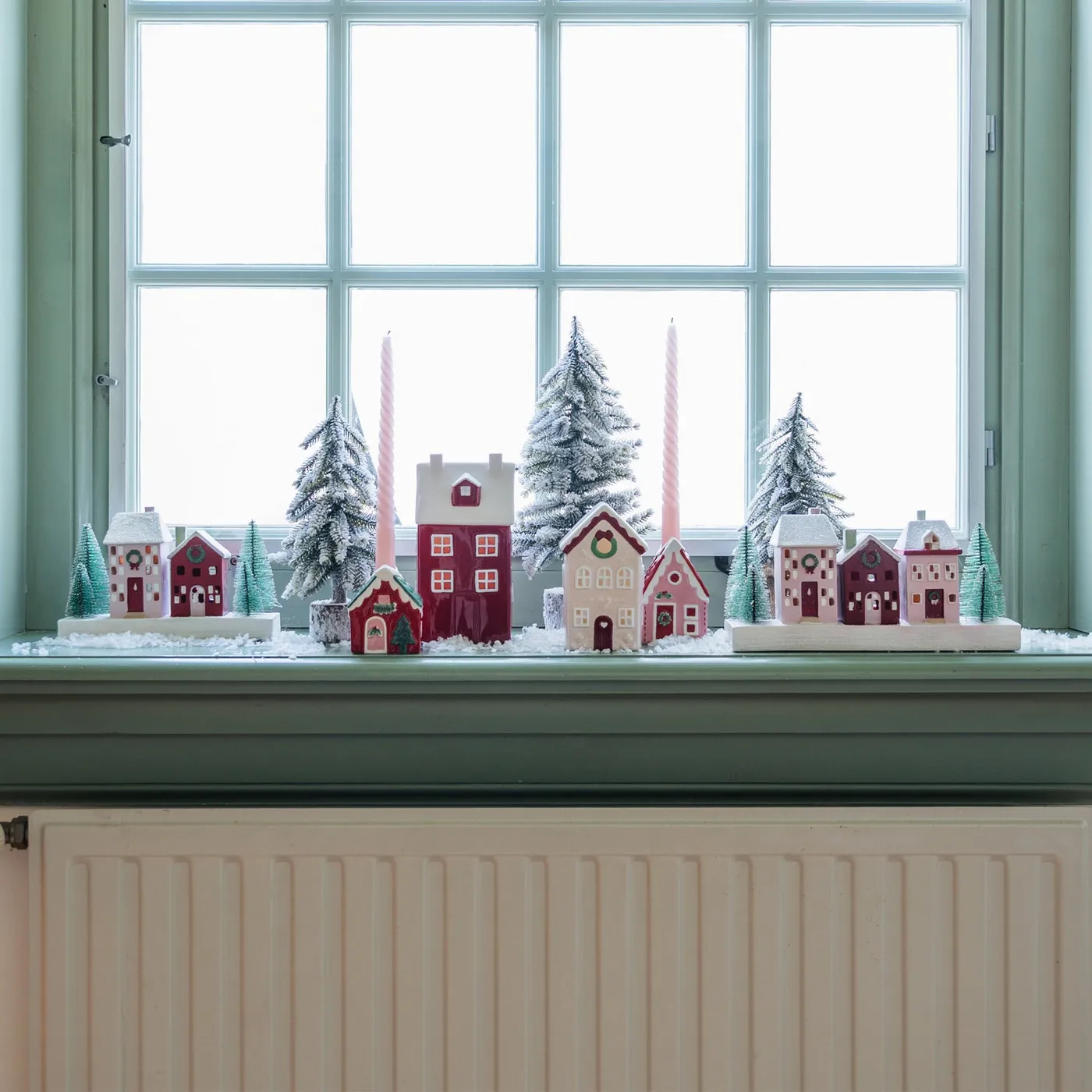 Red & pink Christmas village set | It's all about Christmas
