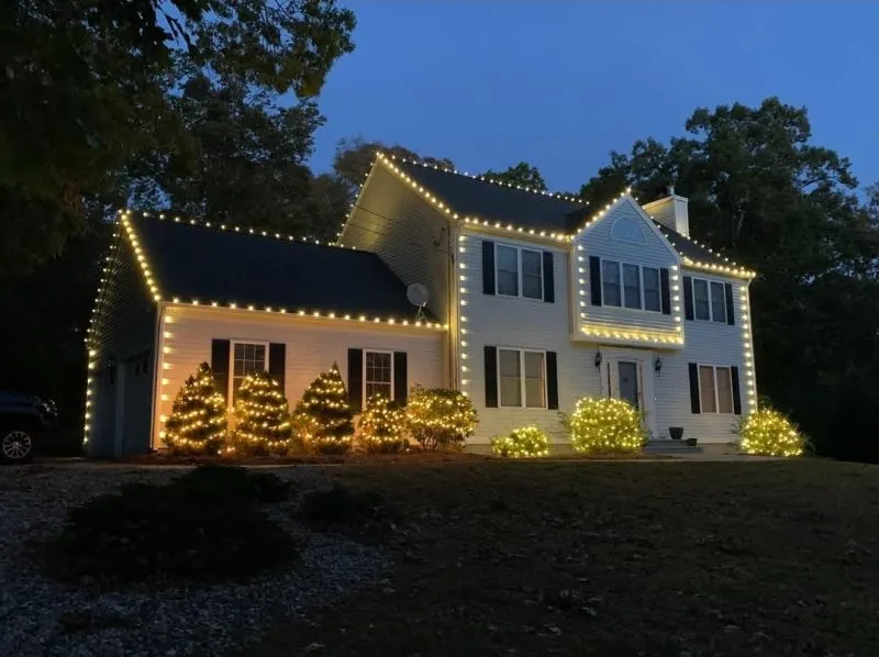 Ridgeline Christmas Lights for Your Roof Peak | Cookies Christmas Lights