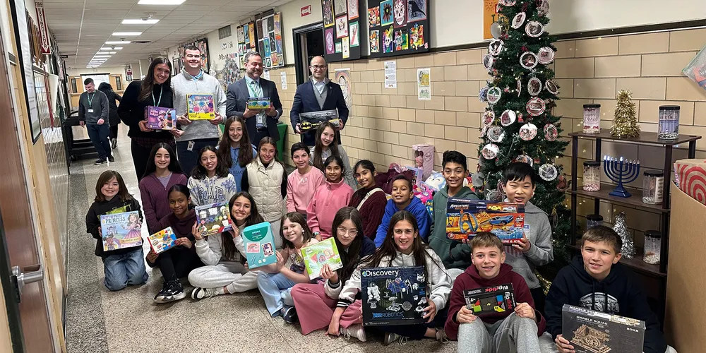 Rushmore toy drive brings holiday cheer | Rushmore Avenue School