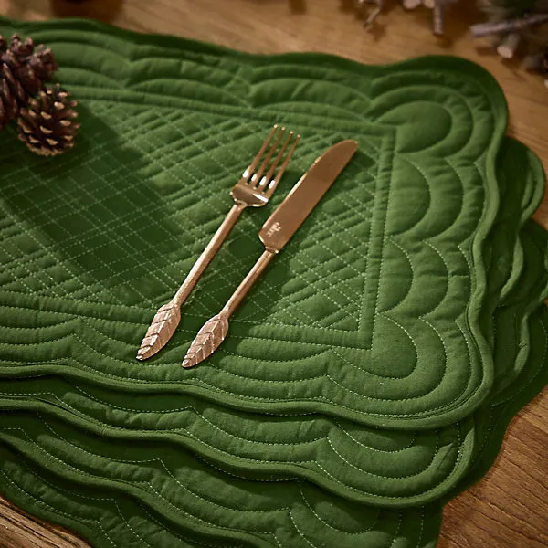 Set of 2 Luxury Green Quilted Scalloped Dinning Table Placemats Table  Clothes 50cm