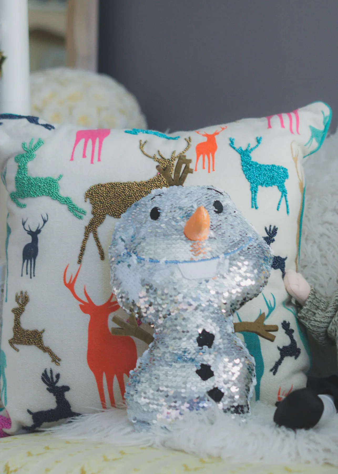 Simple Winter Cottage Decor — The Yellow Spectacles