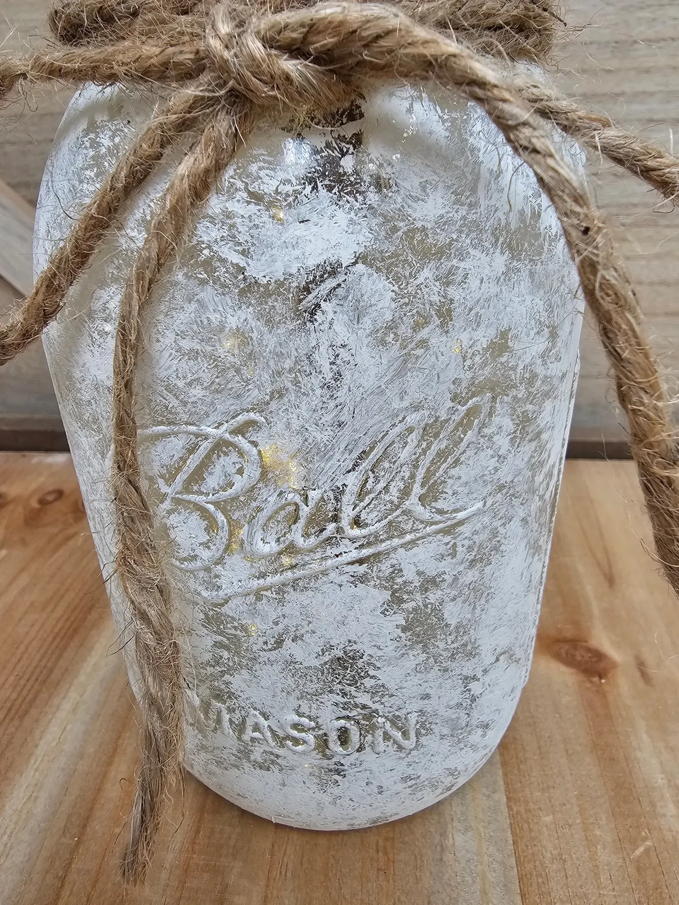 Snowy Winter Wonderland Mason Jar With Fairy Lights – Glassy Gal Decor