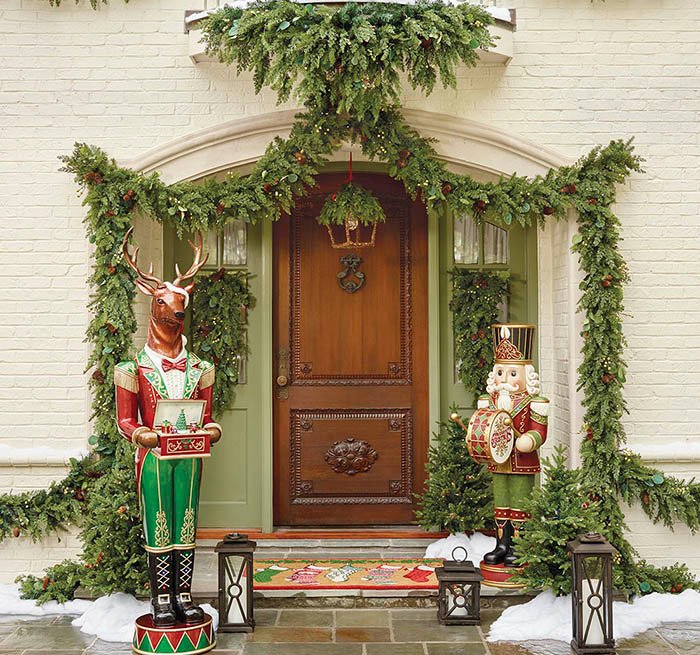 Step Up Your Front Door Décor This Holiday Season