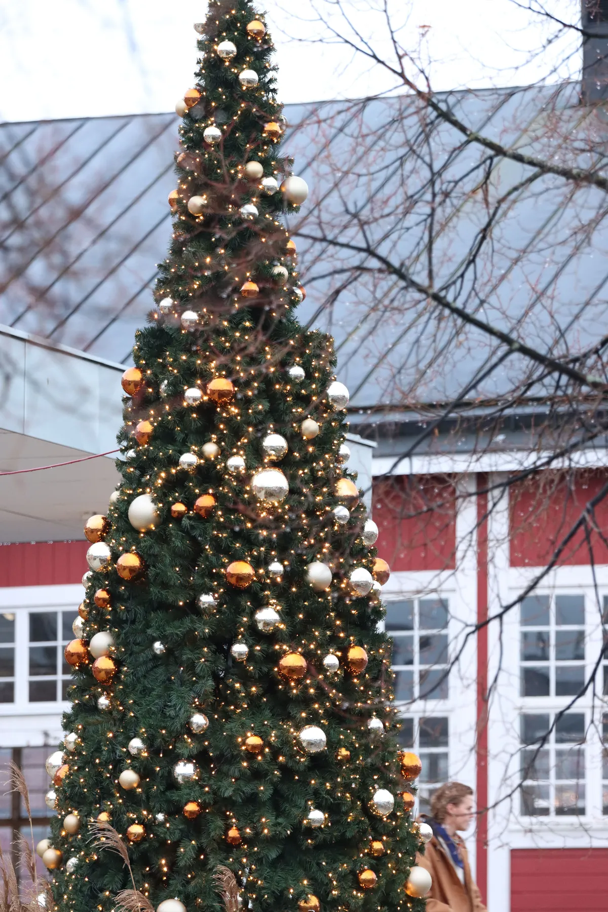 Stunning Christmas tree adorned with lights and ornaments in Jönköping, Sweden, capturing the holiday spirit.